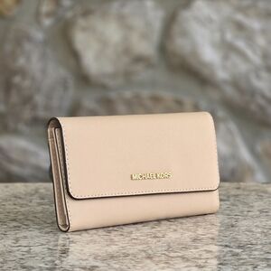 Michael Kors Jet Set Trifold Large Tan Wallet